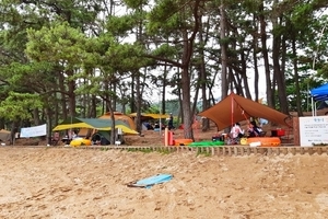 꾸지나무골 해수욕장 캠핑장